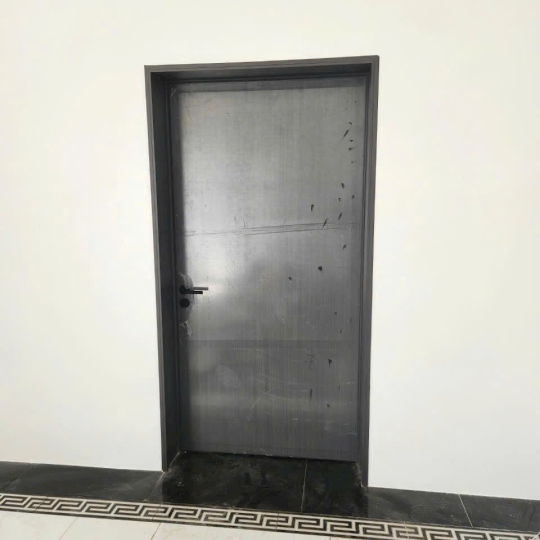 Thi công cửa tấm tổ ông Bến Cát