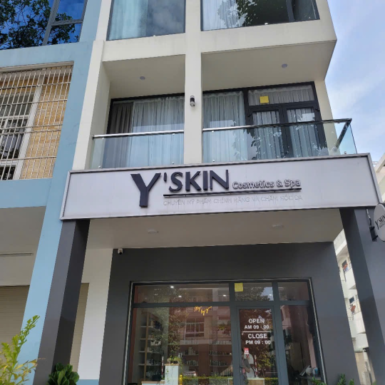 Cửa Kính Cường Lực Tân Uyên